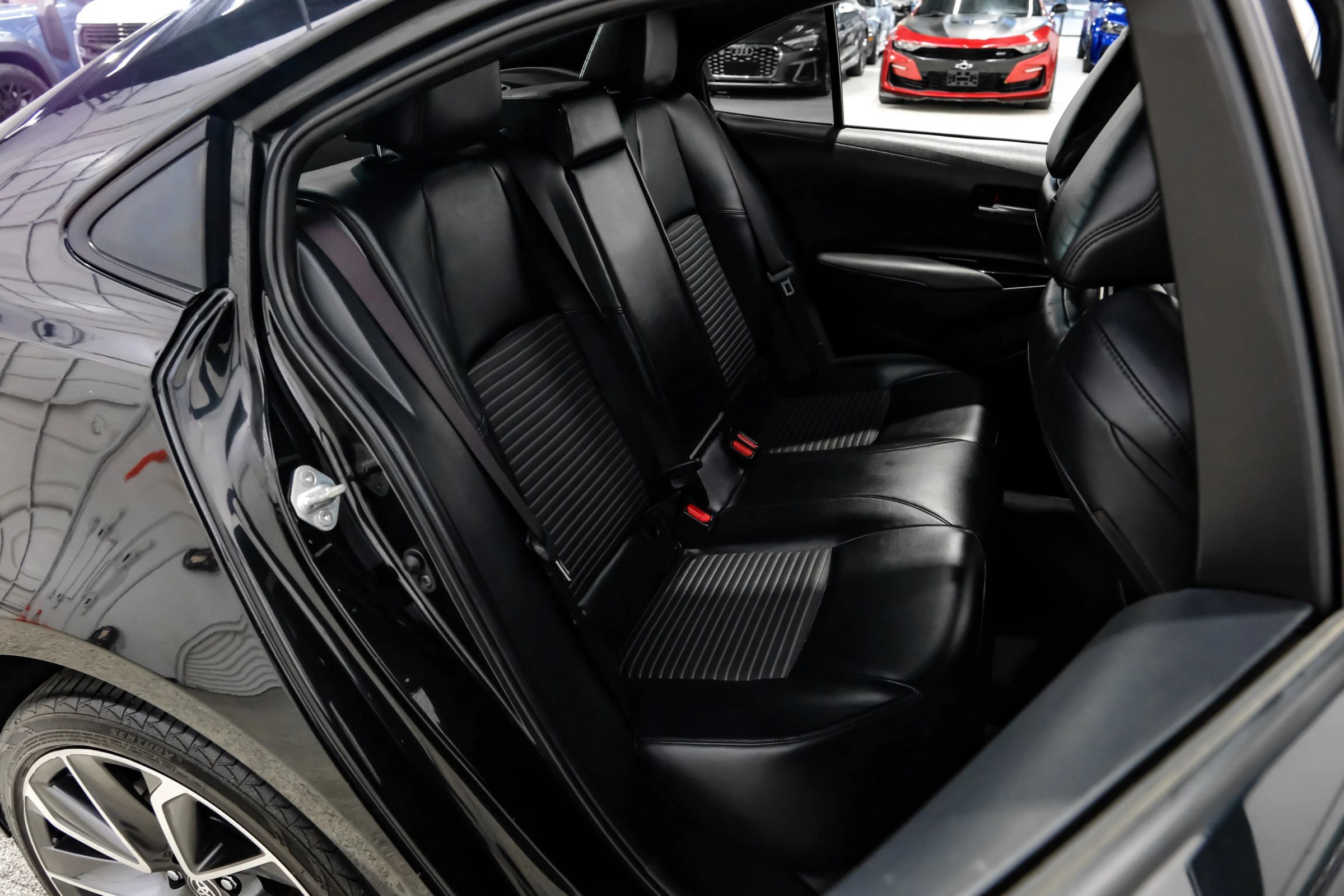 Used 2020 Toyota Corolla XSE FWD image 42