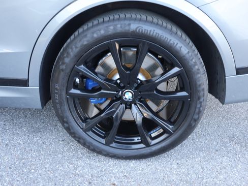 Used 2025 BMW X7 M60i w/ Climate Comfort Package AWD/4WD image 14