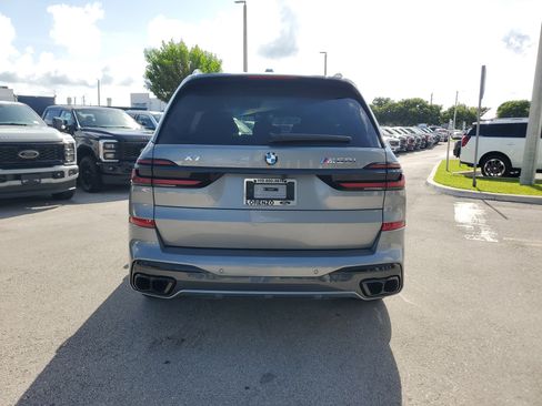 Used 2025 BMW X7 M60i w/ Executive Package image 6