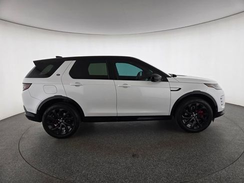 Used 2024 Land Rover Discovery Sport Dynamic SE AWD/4WD image 9