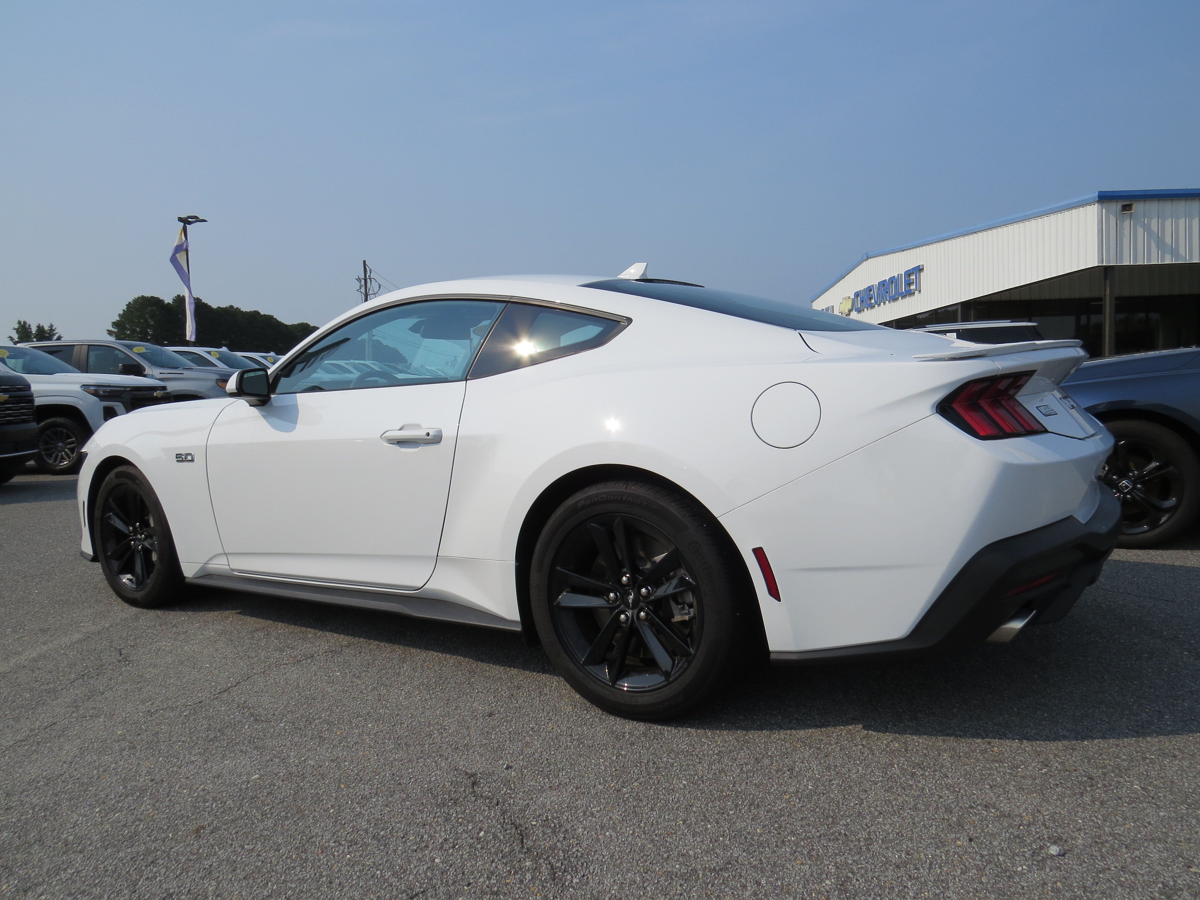 Used 2025 Ford Mustang GT RWD image 7