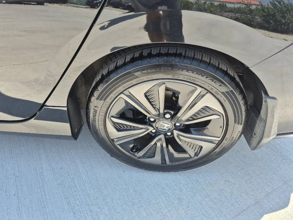 Used 2019 Honda Civic EX image 10