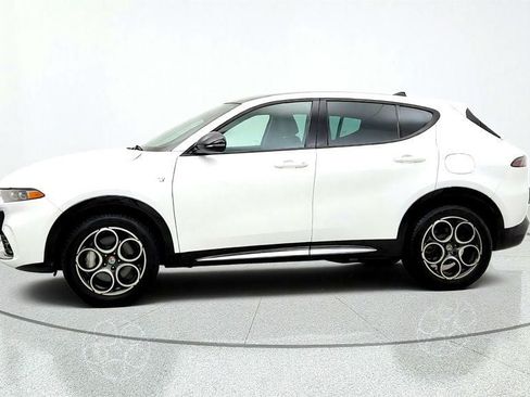Used 2024 Alfa Romeo Tonale Ti AWD/4WD image 8