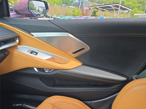 Used 2022 Chevrolet Corvette Stingray Preferred Cpe w/ Z51 Performance Package RWD image 17