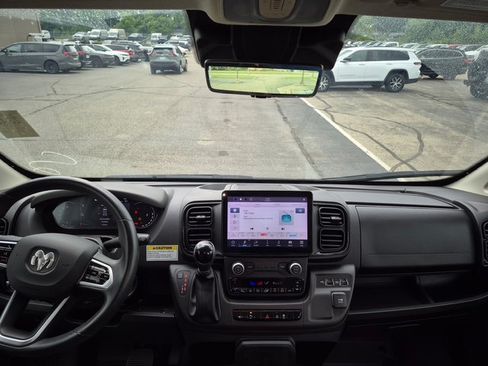 Used 2022 RAM ProMaster 3500 w/ Premium R/V Group FWD image 9