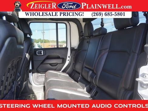 Used 2020 Jeep Gladiator Rubicon image 11