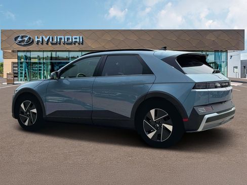 New 2025 Hyundai Ioniq 5 SEL image 4