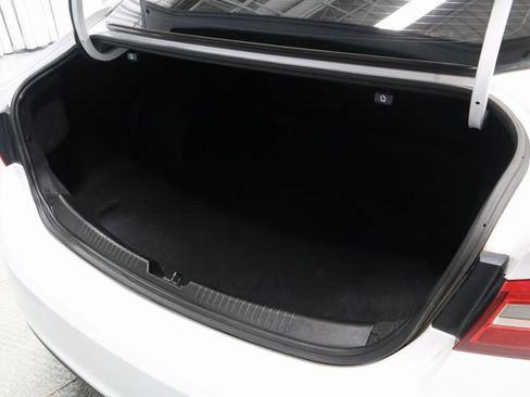 Used 2018 Chevrolet Malibu LS w/ LPO, Convenience Package 1 FWD image 14