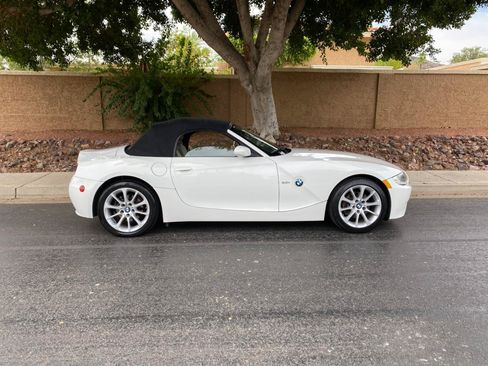 Used 2008 BMW Z4 3.0i RWD image 4