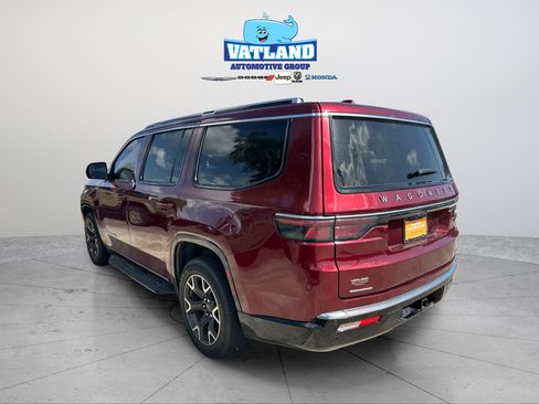 Certified 2023 Jeep Wagoneer Series III w/ Convenience Group I AWD/4WD image 3