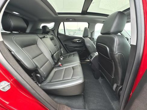 Used 2023 GMC Terrain SLT w/ Infotainment Package II AWD/4WD image 28