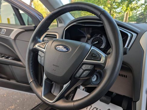 Used 2014 Ford Fusion SE w/ Equipment Group 502A FWD image 15