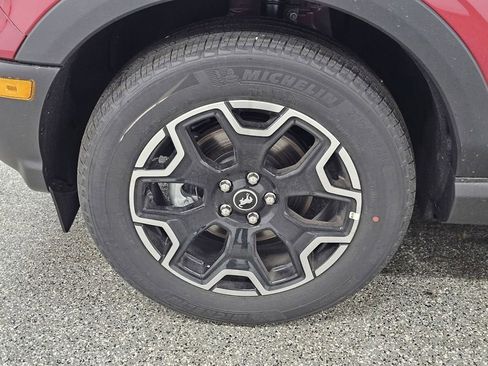 New 2025 Ford Bronco Sport Outer Banks w/ Outer Banks Tech Package+ AWD/4WD image 9