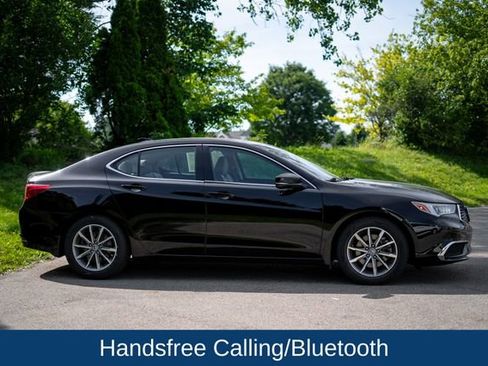 Used 2019 Acura TLX w/ Technology Package FWD image 4