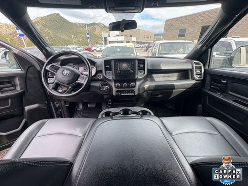 Used 2022 RAM 2500 Tradesman w/ Chrome Appearance Group AWD/4WD image 4