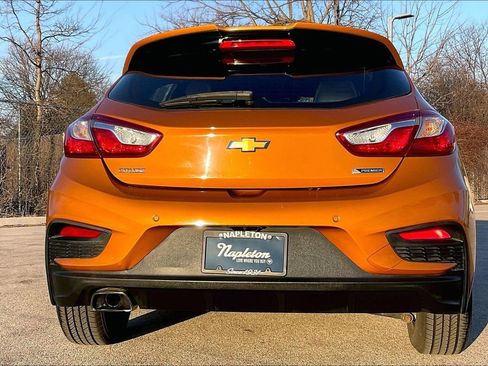 Used 2017 Chevrolet Cruze Premier w/ RS Package image 4