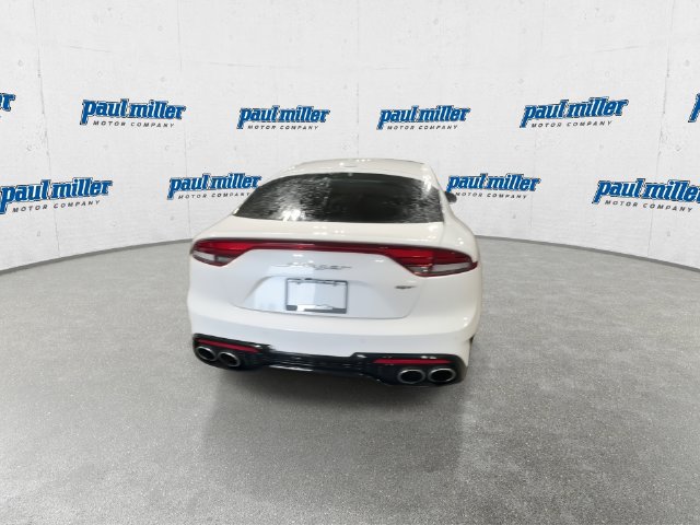 Used 2022 Kia Stinger GT2 w/ Red Interior Color Package RWD image 10