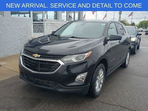 Used 2020 Chevrolet Equinox LT w/ Driver Convenience Package AWD/4WD image 11