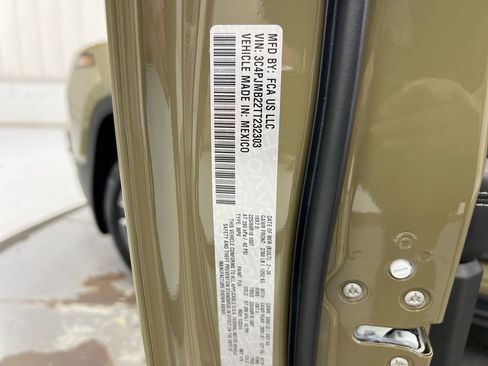 New 2026 Jeep Cherokee Laredo AWD/4WD image 27