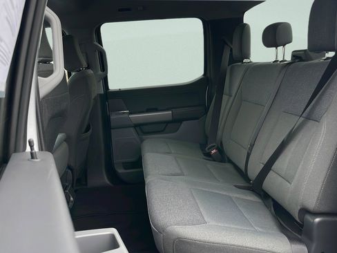 Used 2025 Ford F150 XLT w/ Equipment Group 301A Standard image 25