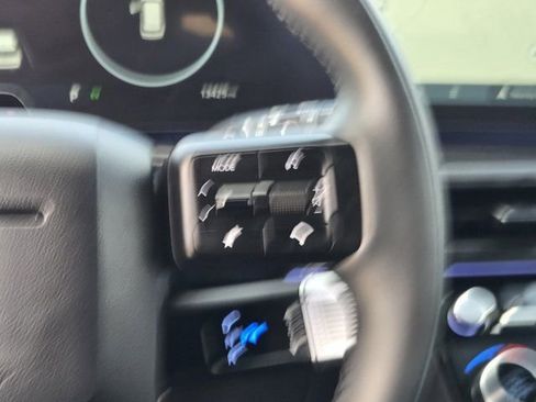 Certified 2025 Hyundai Santa Fe Calligraphy image 29