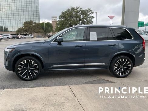 Certified 2025 Volvo XC90 B5 Plus image 6