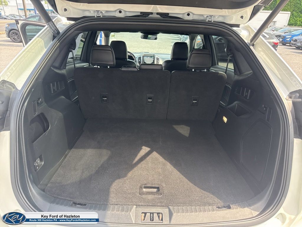Used 2022 Ford Edge ST w/ Equipment Group 401A AWD/4WD image 45