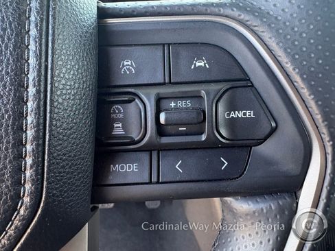 Used 2025 Toyota 4Runner SR5 AWD/4WD image 20