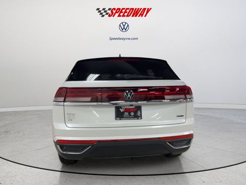 New 2026 Volkswagen Atlas Cross Sport SE AWD/4WD image 9