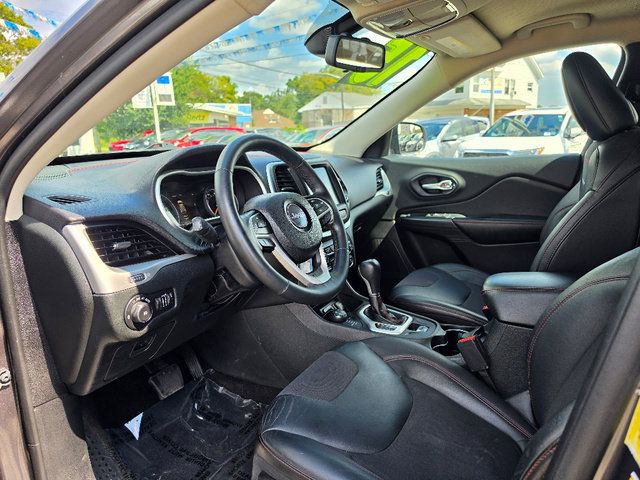 Used 2015 Jeep Cherokee Trailhawk w/ Cold Weather Group AWD/4WD image 21