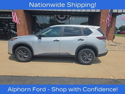 Used 2024 Nissan Rogue S AWD/4WD image 7