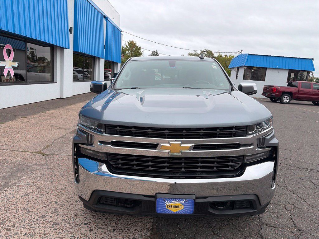Used 2019 Chevrolet Silverado 1500 LT w/ All-Star Edition AWD/4WD image 2