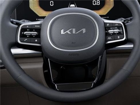 New 2026 Kia Carnival FWD image 49