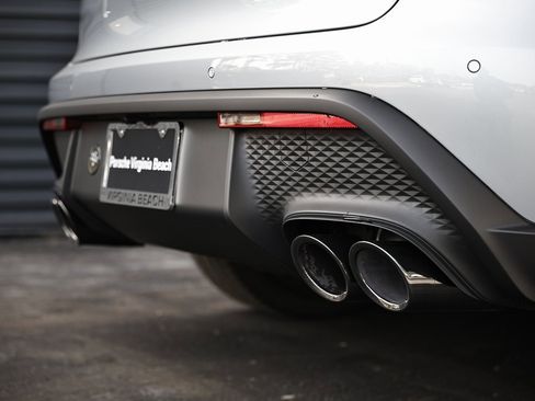 New 2026 Porsche Macan GTS image 15