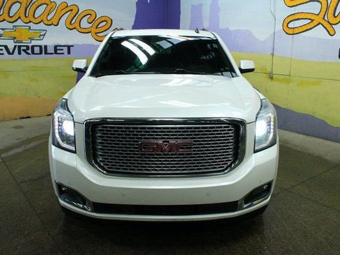 Used 2015 GMC Yukon XL Denali w/ Touring Package image 3