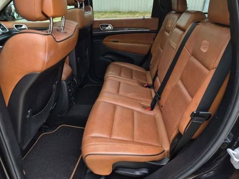 Used 2011 Jeep Grand Cherokee Overland Summit image 22