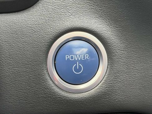 Used 2024 Toyota Sequoia Platinum AWD/4WD image 8