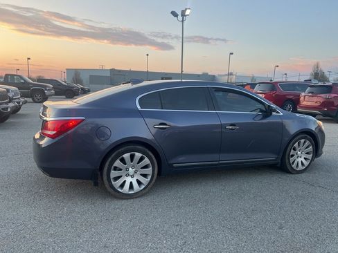 Used 2015 Buick LaCrosse Premium image 2