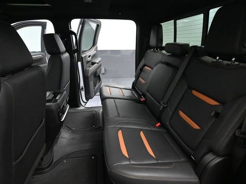 Used 2023 GMC Sierra 1500 AT4 w/ AT4 Preferred Package AWD/4WD image 47