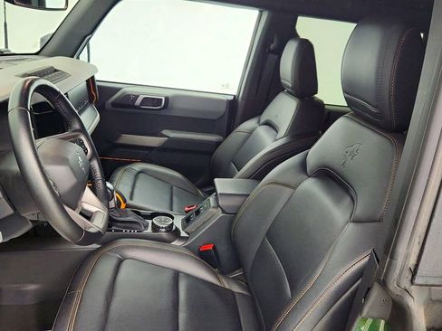 Used 2023 Ford Bronco Badlands image 19