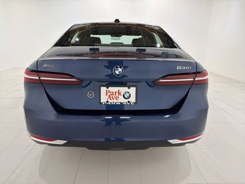 Used 2026 BMW 530i xDrive image 4