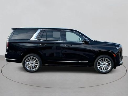 Used 2022 Cadillac Escalade Premium Luxury AWD/4WD image 36