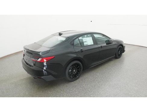 New 2026 Toyota Camry SE image 9