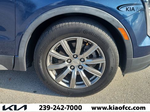 Used 2019 Cadillac XT4 Premium Luxury FWD image 7