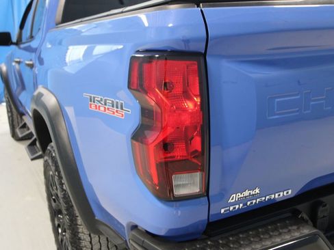 Used 2025 Chevrolet Colorado Trail Boss AWD/4WD image 34