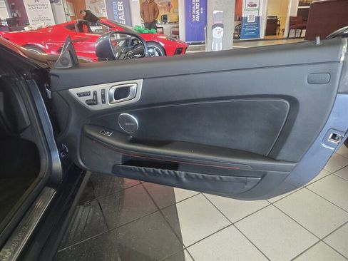Used 2014 Mercedes-Benz SLK 250 image 11
