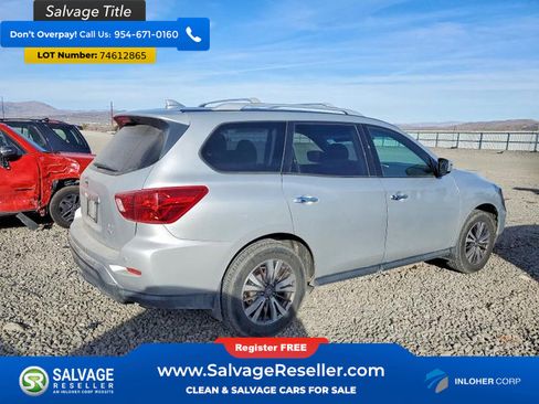 Used 2019 Nissan Pathfinder SV image 4