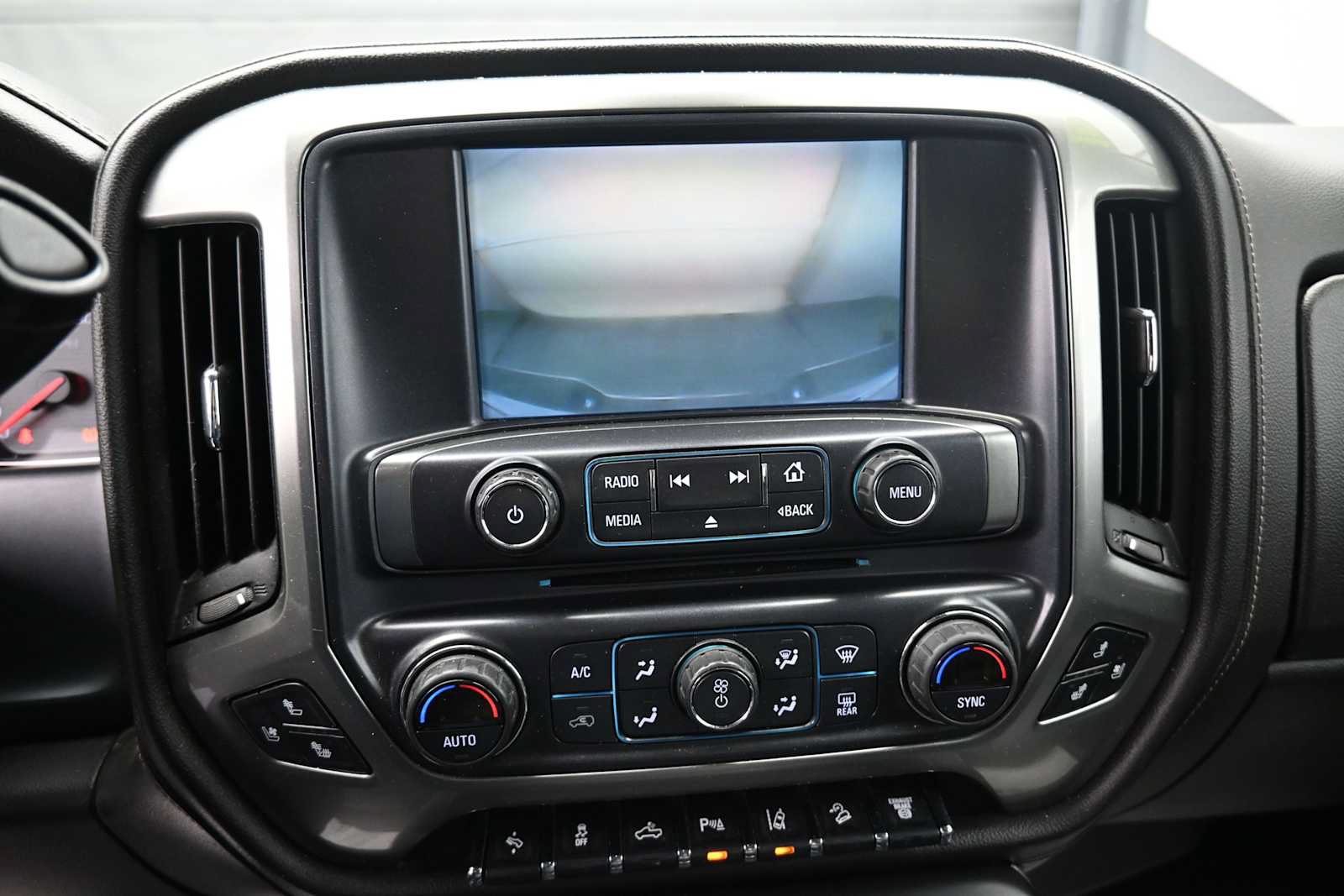 Used 2019 Chevrolet Silverado 2500 LTZ w/ Duramax Plus Package AWD/4WD image 8