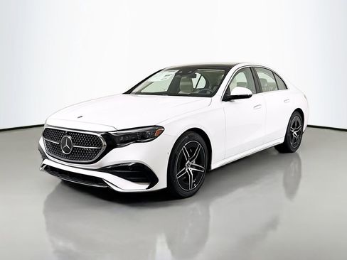 New 2026 Mercedes-Benz E 350 4MATIC Sedan image 3