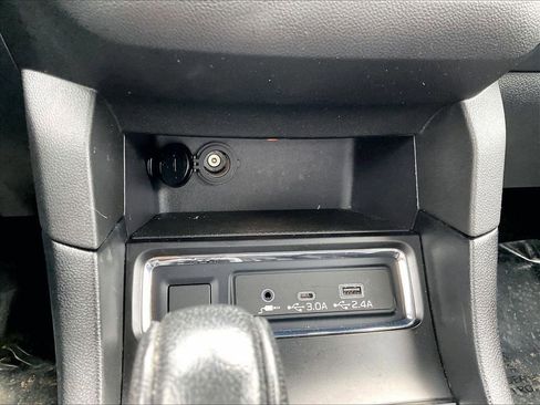 Used 2023 Subaru Ascent Limited AWD/4WD image 27